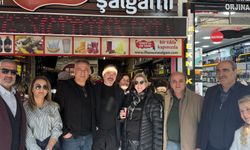 Ankaralı Misafirler Adana'nın Meşhur Helvacısı Ve Şalgamcısına Akın Ettiler