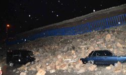 Hatay’da facianın eşiğinden dönüldü: İstinat duvarı 7 aracın üzerine çöktü