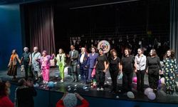 Übü’nün Rolfabrikası Ankara’da Sahnelendi