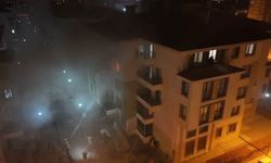 Karaman’da korku dolu gece: Annesine kızıp evini ateşe verdi!