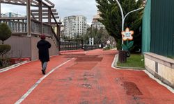 Keçiören’in En Popüler Parkında Güvensiz Zemini Sorunu