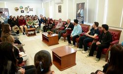 Üniversitede istişare masası: Öğrenciler rektörle buluştu