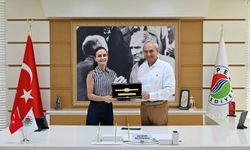 Saniye Caran kimdir? Korkuteli Belediye Başkanı Saniye Caran kaç yaşında, nereli, evli mi?