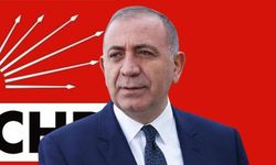 Gürsel Tekin’den baklava kutusu göndermesi: “Milletin önünde aç!”