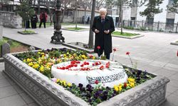 Bahçeli'den Muhsin Yazıcıoğlu'nun kabrine ziyaret