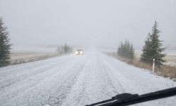 Ankara’da saniyeler içinde beyaza gömüldü! Trafik felç oldu