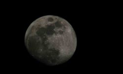 Elazığ semalarında şişkin ay görsel şölen yarattı