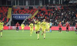 Fenerbahçe Gaziantep’te gol oldu yağdı: 4-0’lık galibiyetle çeyrek finalde