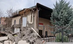Tarihi Eyüp Camii restorasyon çalışmalarından etkileniyor mu?