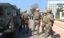 Antalya’da kaymakamlık binasında silahlı panik