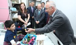 Ahşap Oyuncaklarla Gelen Moral: Gazi Hastanesinde Anlamlı Buluşma