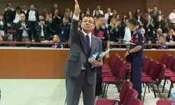 İBB davasında ikinci celse öncesi gerginlik: Avukatlar kapılara vurdu, İmamoğlu salona getirildi