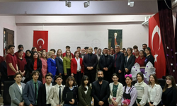 Kadınların Gücü Öğrencilerin Hazırladığı Programda Vurgulandı