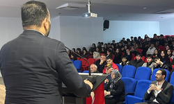 Sincan’da “Vatan ve Kahramanlık Buluşması”: Gaziler Öğrencilerle Bir Araya Geldi