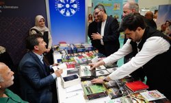 Ankara'da kültür buluşması: Musa Kazım Arıcan'ın standı okurlarıyla dolup taştı