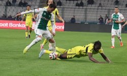 Fenerbahçe yarı finali Konyaspor'a kaptırdı! Tecesco'ya tepkiler çığ gibi...