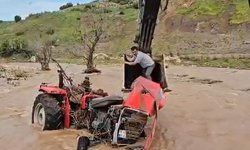 Kilis’te Afrin Çayı’nda mahsur kalan vatandaş kurtarıldı