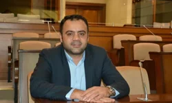 CHP’li Nadir Ataman kimdir? Nereli ve kaç yaşında?