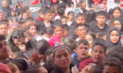 Yeni açılan dönercide bedava döner kaosa sebep oldu