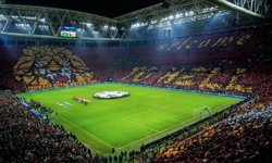 Derbi öncesi stat karıştı! Fenerbahçeli futbolcular ıslıklandı