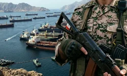 Dünya Nefesini Tuttu: ABD Gemisi ile İran Ordusu Arasında Telsiz Düellosu