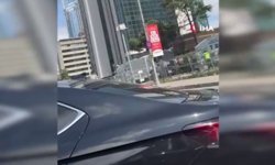 İsrail Konsolosluğu önünde silahlı saldırı: 2 polis yaralı!