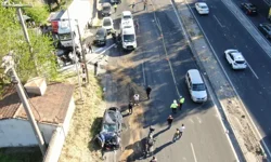 Bornova’da facia: Freni patlayan tır 6 aracı biçti, 3 ölü, 7 yaralı