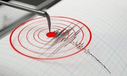 Japonya’da 7,4’lük deprem: Tsunami alarmı verildi ilk dalgalar görüldü