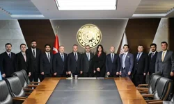 TÜGİK’ten Bakan Kacır’a ziyaret: Genç iş dünyasının talepleri gündeme taşındı