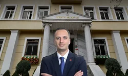 Bornova Belediyesi’nde “bankamatik memuru” iddiası: Başkan dahil gözaltılar var
