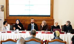 Akara'da "Dinler Tarihi" zirvesi: Genç akademisyenlerden dikkat çeken sunumlar!