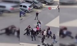 Ankara’daki sokak kavgasını anne terliği böyle bitirdi | VİDEO HABER