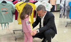 Sincan’da bayram sevinci: 1100 çocuğa bayramlık hediyesi!