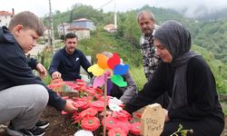 18 yaşında toprağa verildi… Utku Konak’ın annesinden mezar başında yürek yakan adalet çağrısı