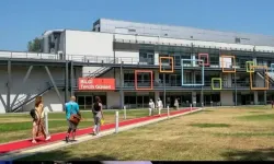 İstanbul Bilgi Üniversitesi kapatıldı: 20 binden fazla öğrenciyi ilgilendiren süreç başladı