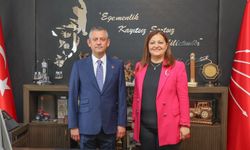 Meğer CHP yönetiminden önce davranmış... Burcu Köksal e-Devlet üzerinden üyeliğini sildi!