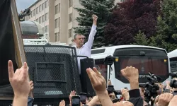 Özgür Özel TOMA’nın üzerine çıktı: 'Yeni makam odamız TBMM’deki grup odamızdır'