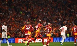 Galatasaray’dan tarihi şampiyonluk! Süper Lig’de zirveyi garantiledi!
