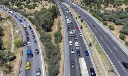 Kurban Bayramı’nın 2. gününde yola çıkacaklara kritik uyarı! Bazı yollarda ulaşım tek şeride düştü