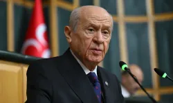 Bahçeli’den 19 Mayıs mesajı: 'Kılıcın yanına algoritma, sancağın yanına yazılım eklenmiştir'