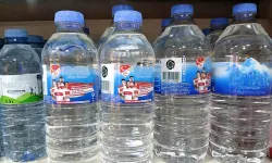 “Bizim Çocuklar” market raflarında: Milli Takım logolu su şişeleri satışta