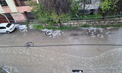 Haymana’da şiddetli sağanak hayatı felç etti!