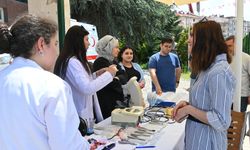 Ankara'da doğru gözlük kullanımı için uygulamalı eğitim düzenlendi