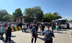 Kılıçdaroğlu ve Özel tarafları arasında arbede! CHP toplantısına ziyaretçi yasağı kararı