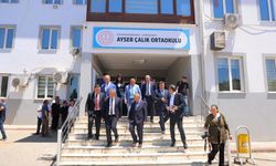 Kahramanmaraş'taki acı olay yerinde incelendi: TBMM Heyeti Ayser Çalık Ortaokulu'nda
