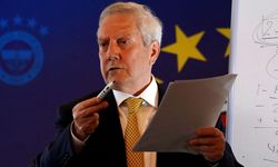 Aziz Yıldırım gelir gelmez neşteri vurdu! Fenerbahçe'de 4 isme yol göründü