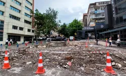 Kızılay’daki eski üst geçidin son izleri de siliniyor