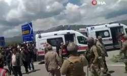 Van'da feci kaza! İki otomobil kafa kafaya çarpıştı, 4 kişi hayatını kaybetti