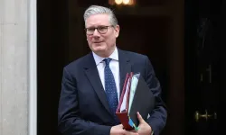 İngiltere Başbakanı Keir Starmer istifa etti!