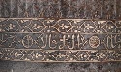 Osmanlı tarihine ışık tutacak iddia! Osman Gazi'nin miğferi Metropolitan Müzesi'nde mi?
